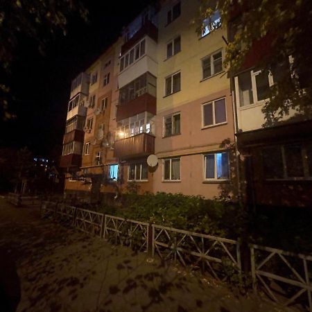 1-Комн. Квартира Целиком Интернациональная 32 С Гостиничным Сервисом Petropavlovsk Luaran gambar
